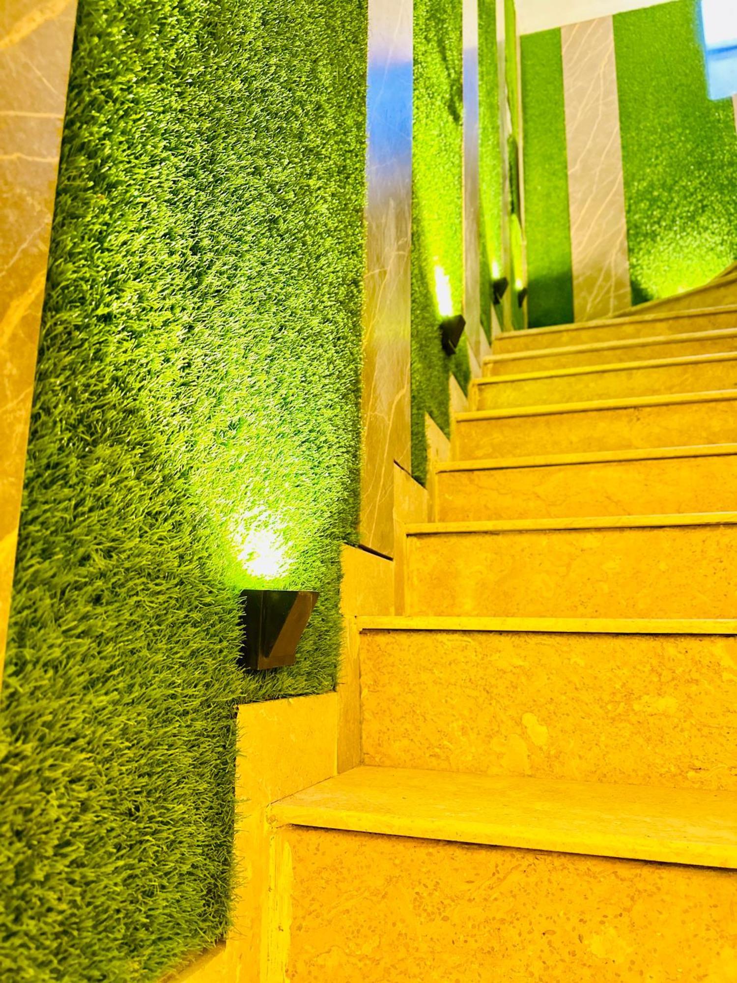 Blue Moon Continental Hotell Islamabad Eksteriør bilde