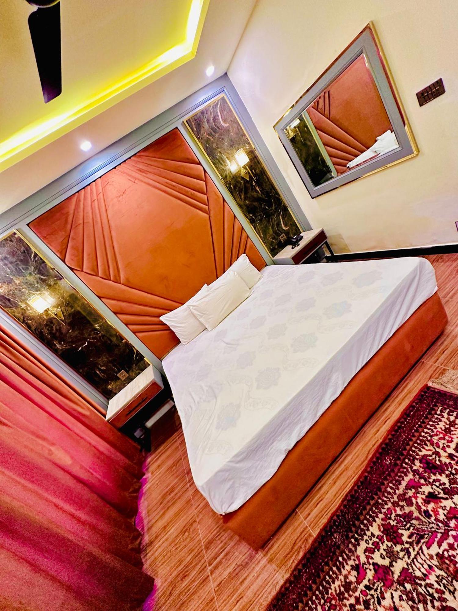 Blue Moon Continental Hotell Islamabad Eksteriør bilde