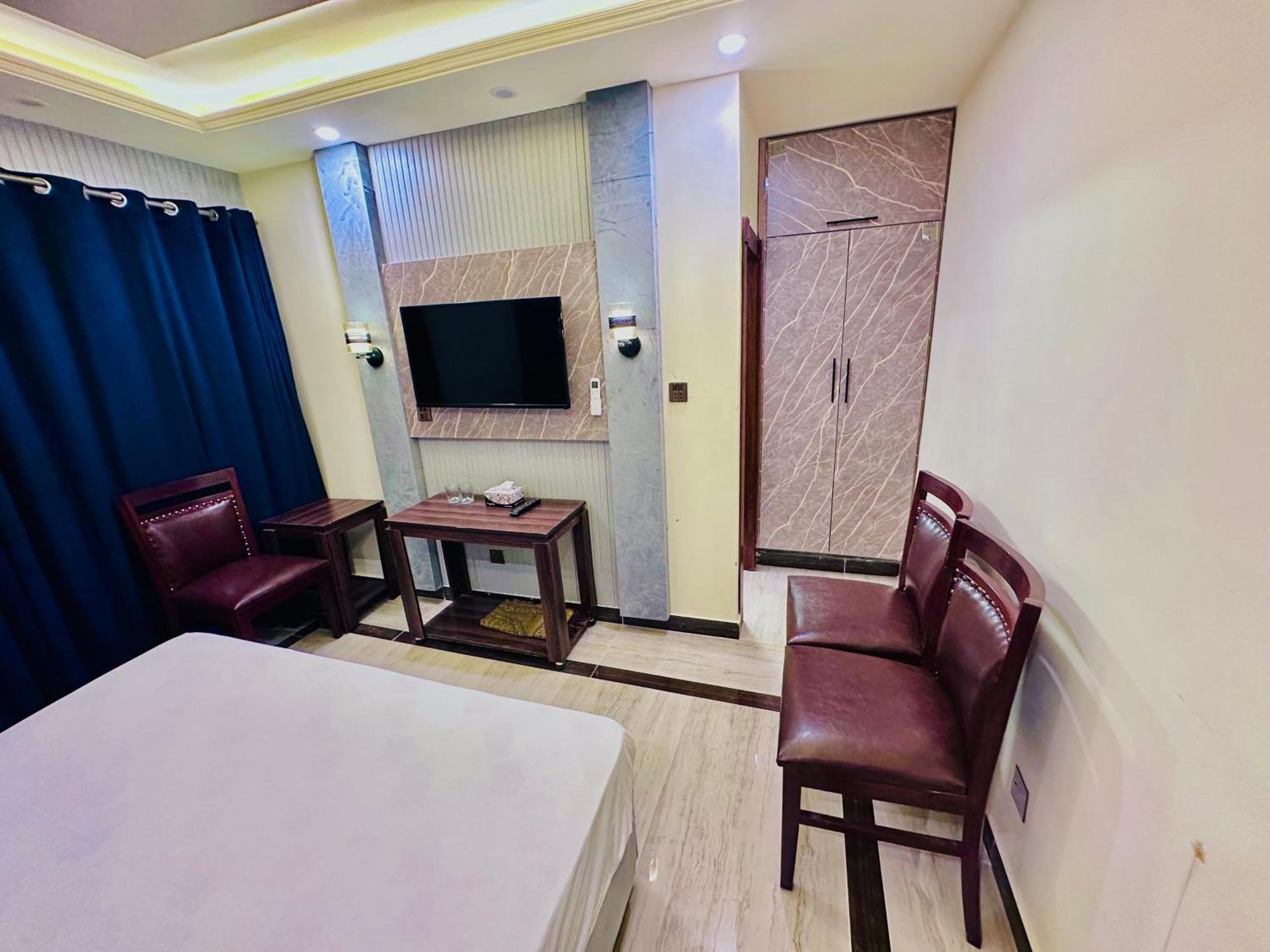 Blue Moon Continental Hotell Islamabad Eksteriør bilde