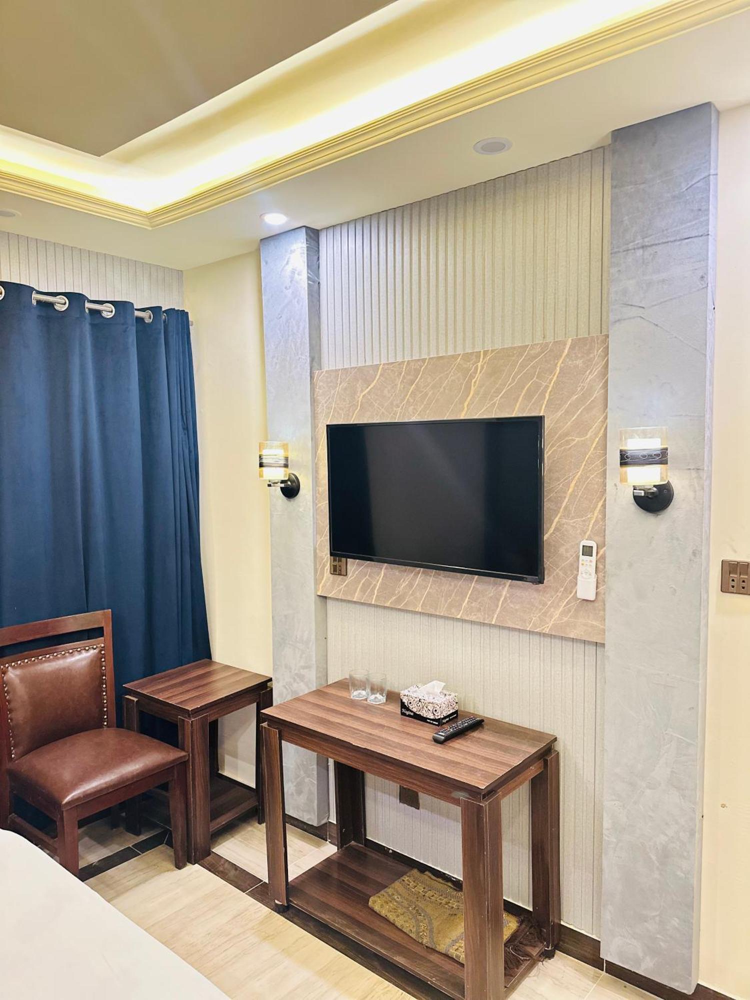 Blue Moon Continental Hotell Islamabad Eksteriør bilde
