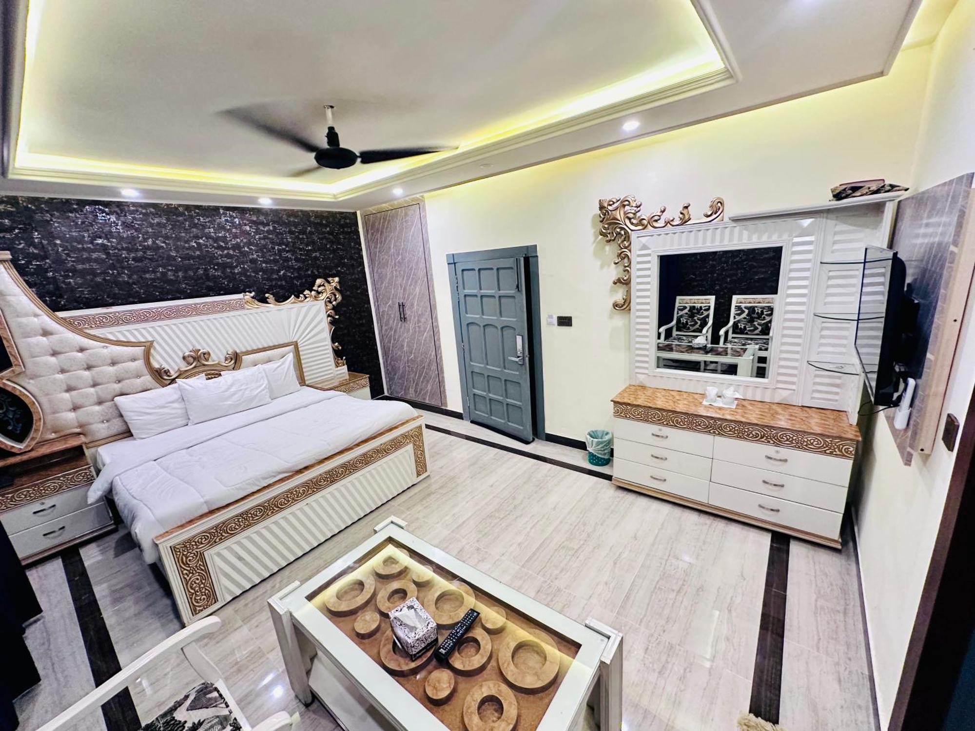 Blue Moon Continental Hotell Islamabad Eksteriør bilde