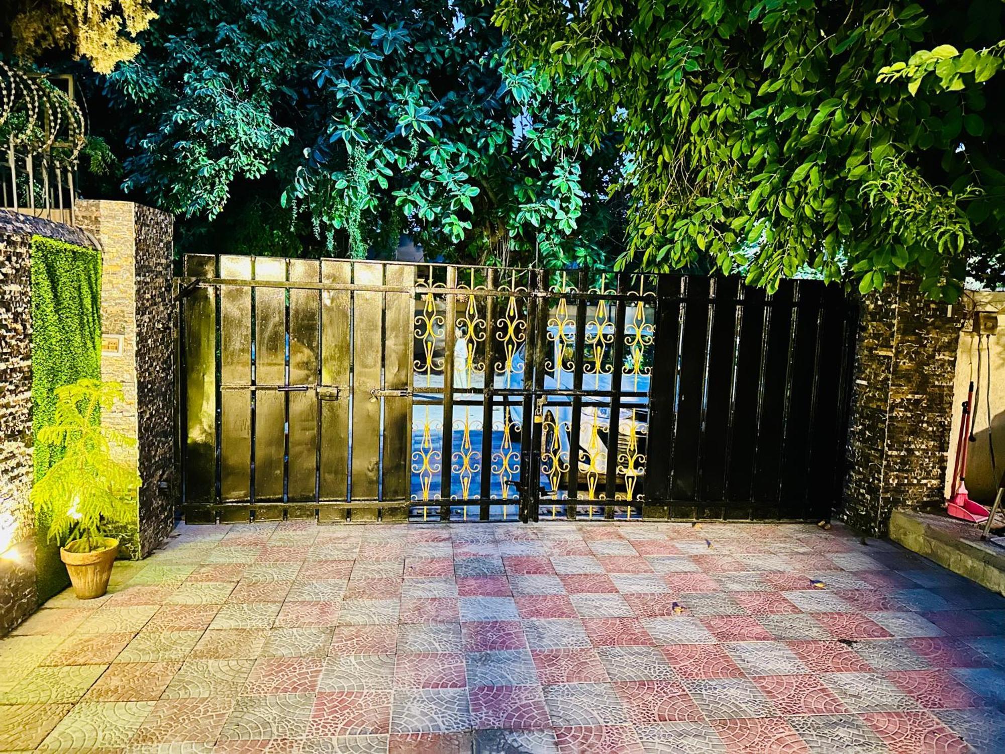 Blue Moon Continental Hotell Islamabad Eksteriør bilde
